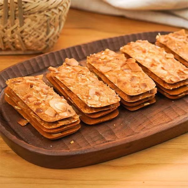 椰子脆片酥脆饼干零食椰子脆饼撒满脆片饼干休闲解馋薄脆小饼干