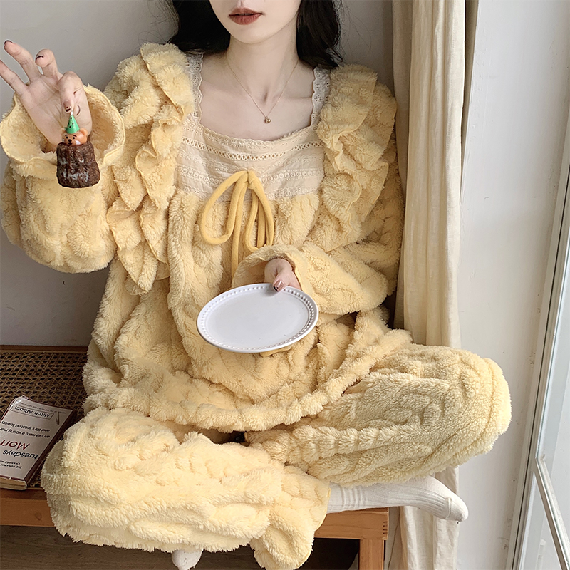 秋冬季新款长毛绒睡衣女保暖甜美公主风可爱网红家居服珊瑚绒套装