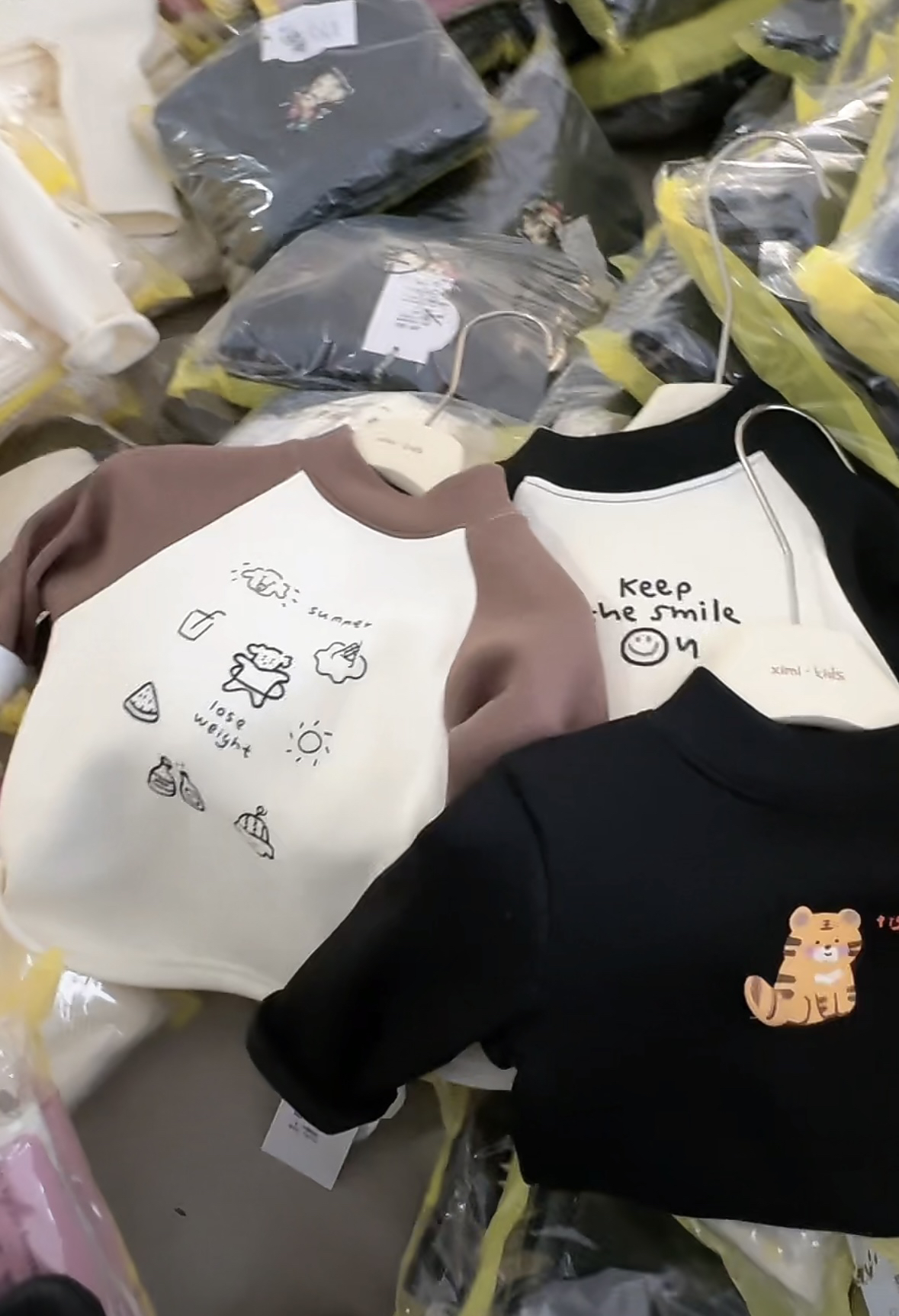 米米品牌童品集合跑量价 NO 退 NO 换