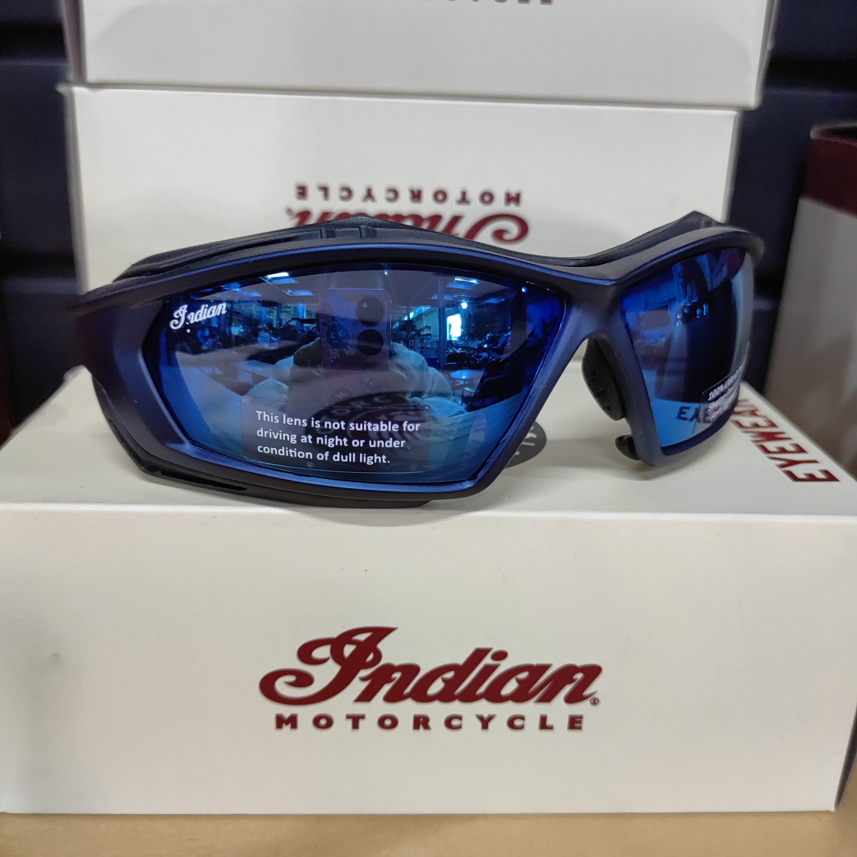 印第安 蓝边墨镜