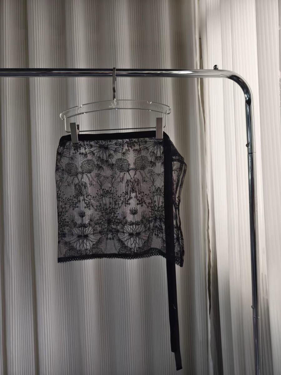 刺绣小屁帘中国风刺绣围裙系带半身一片式小短裙