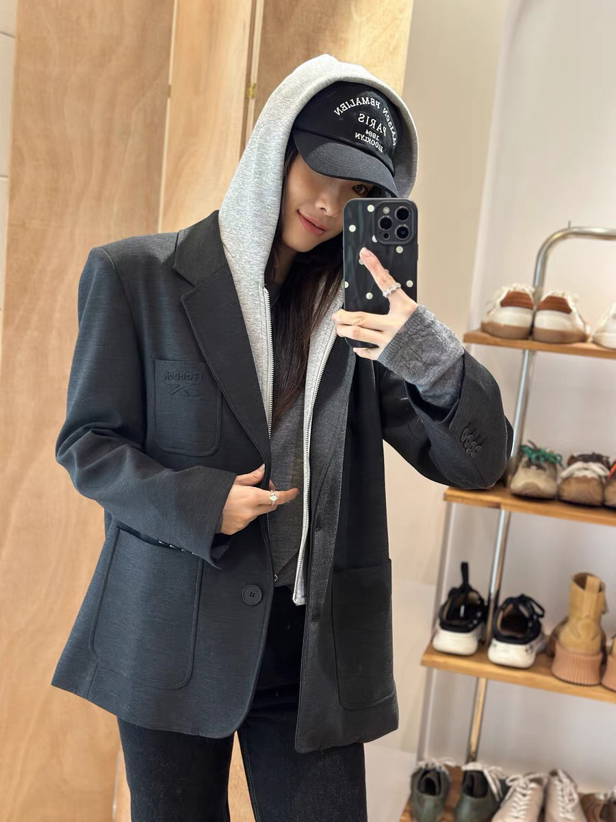 秋冬新款机能风可拆帽襟垫肩外套西装