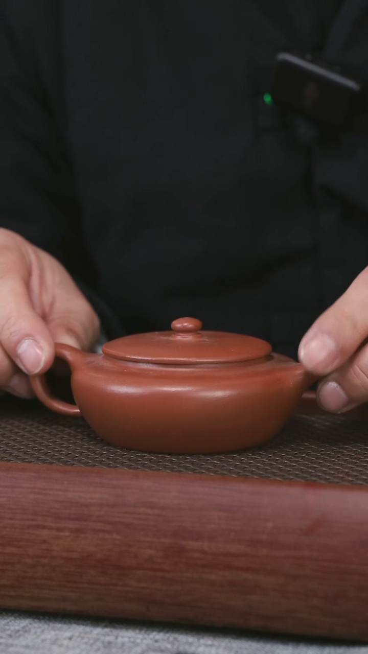 【闪购商品】紫砂红降坡扁晨62号140CC