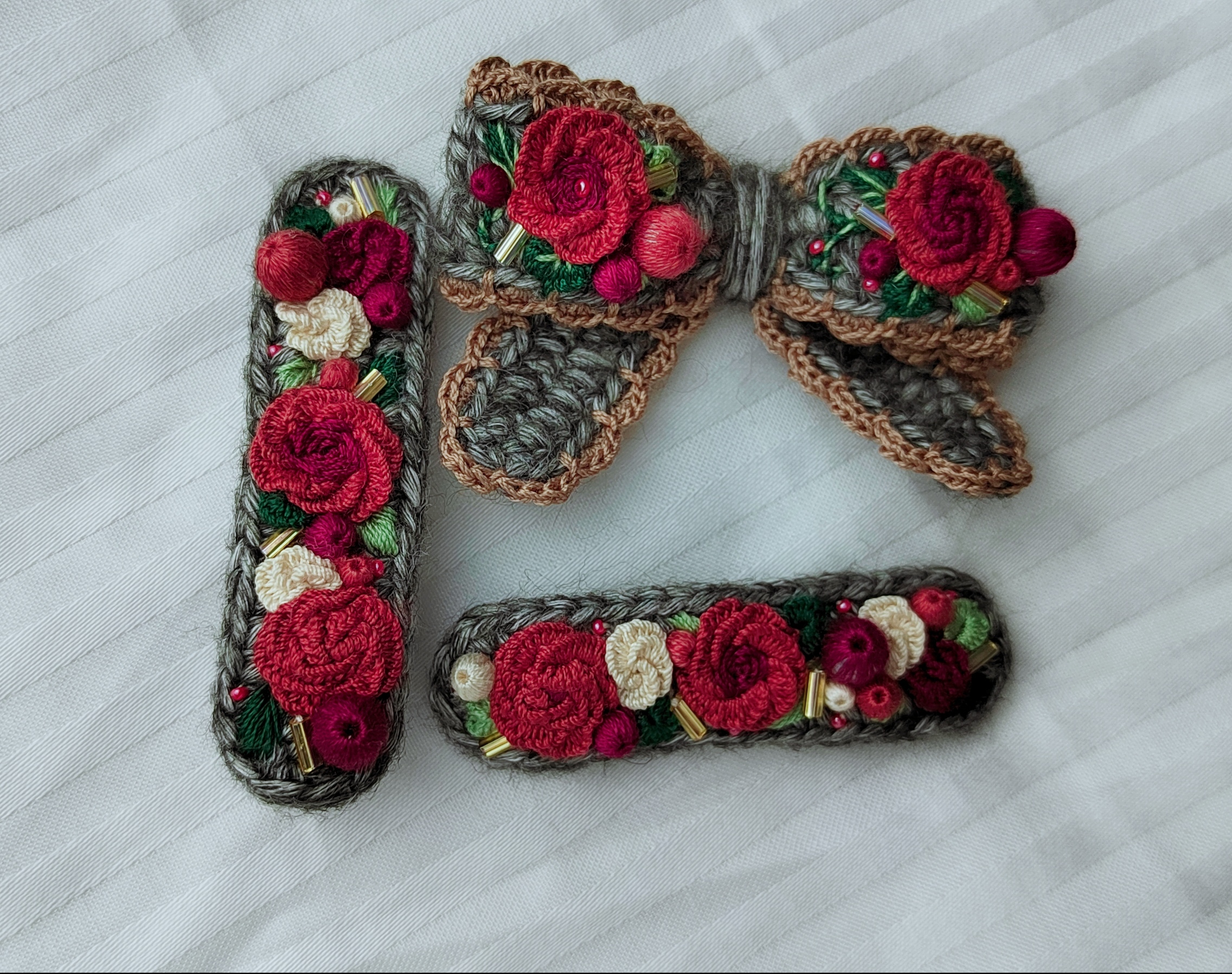 原创手工刺绣发夹，单个价