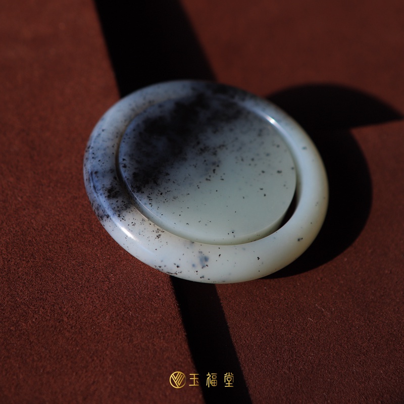 玉福堂 | 新疆青花玉镯 镯心| 聚点墨 半山半水|和田籽|青花籽镯