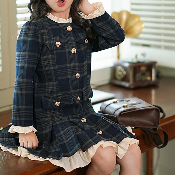小女孩洋气裙子儿童装2023秋季新款中长款时尚气质格纹连衣裙女童