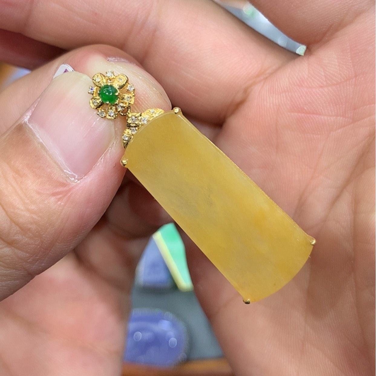 【闪购商品】翡翠颈饰未镶嵌