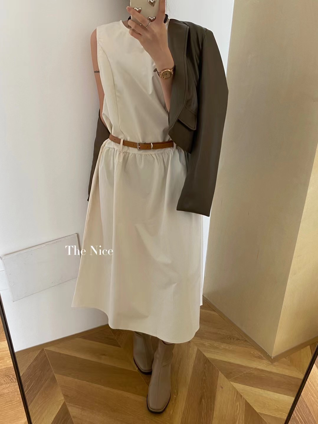 坎肩腰带宽松连衣裙