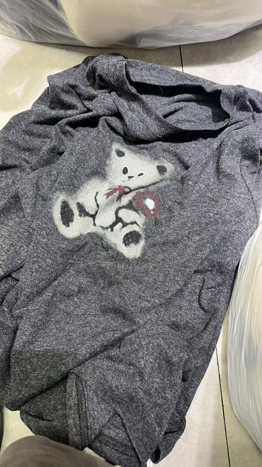 圆领款休闲厚T恤