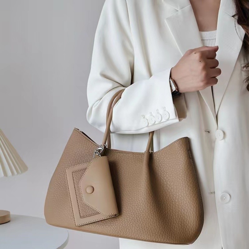 2023秋冬新款潮流托特包时尚休闲手提包轻奢小众百搭单肩斜挎包潮