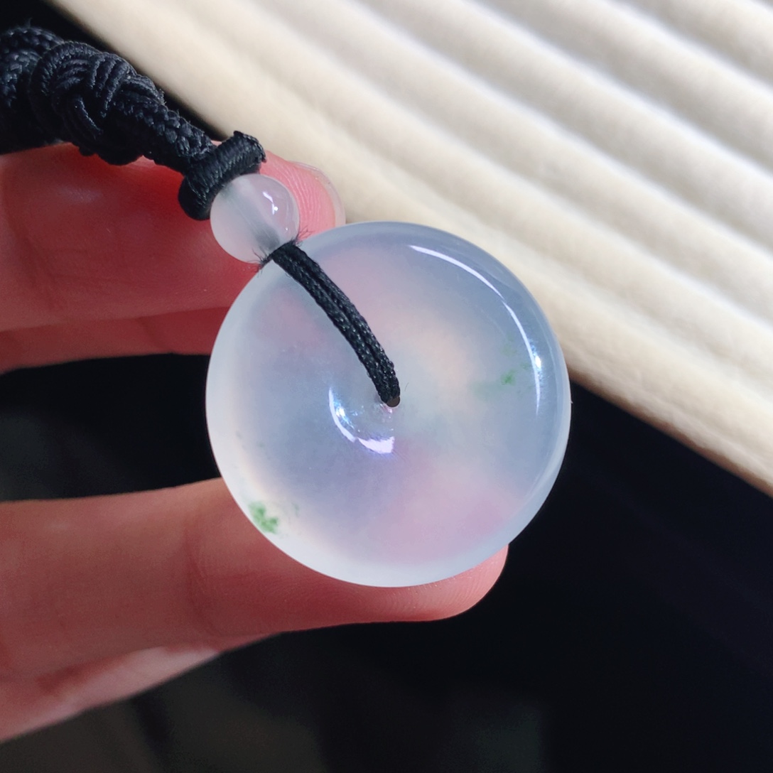 翡翠颈饰未镶嵌扣子