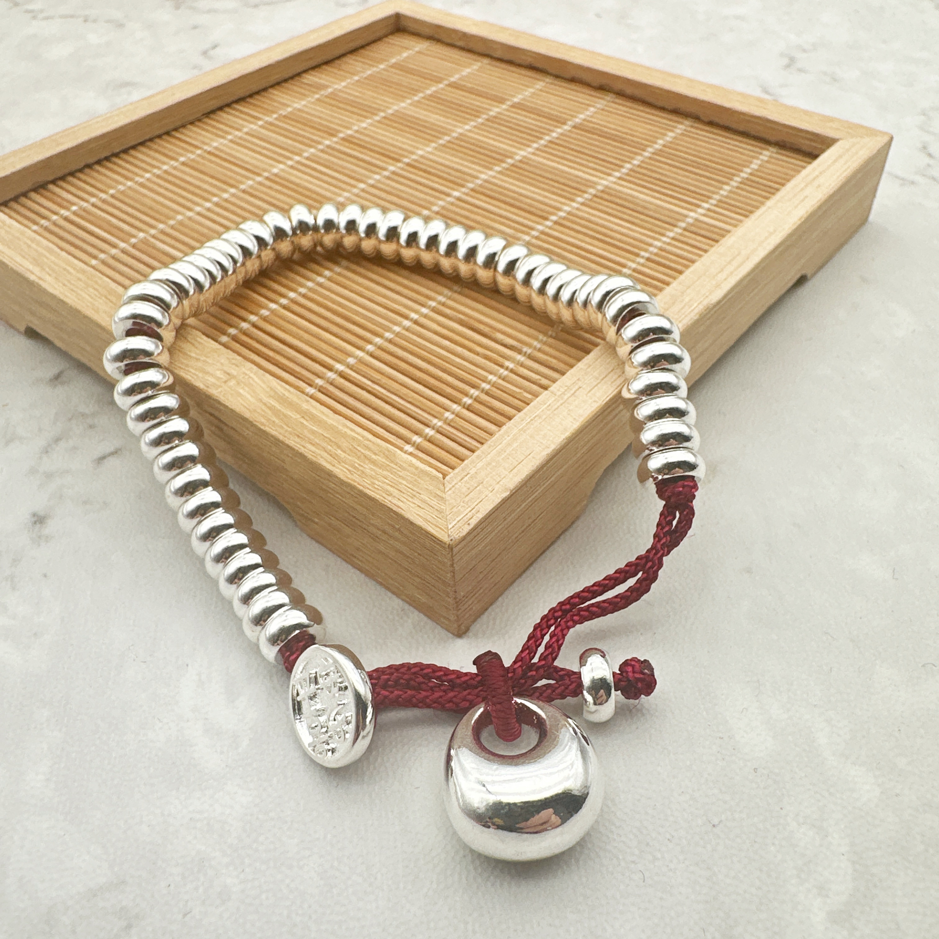 足银手镯 足银999.9手镯 红盘缠手链手工亮面镭射编绳银手串