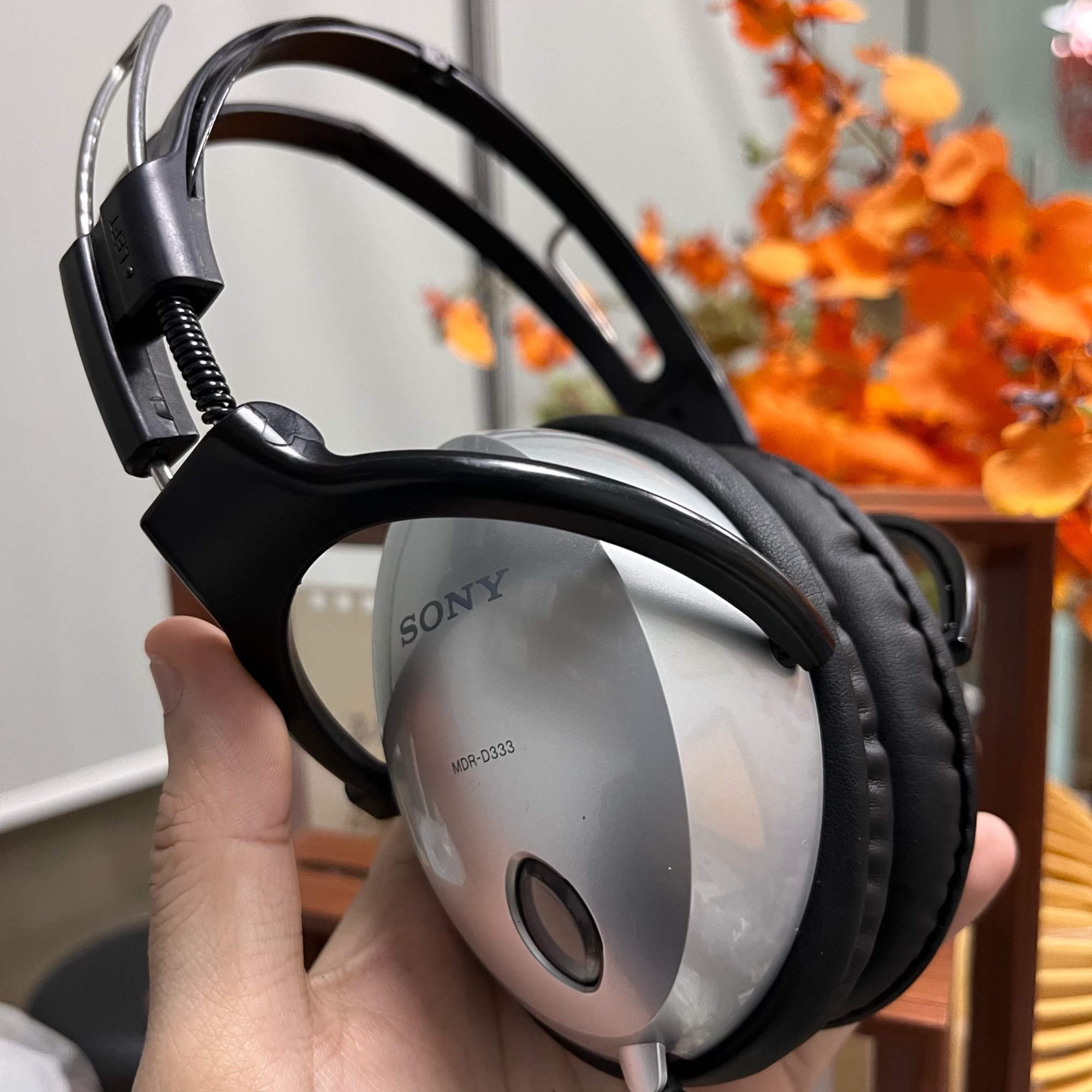 绝版 音质很好听 MDR-D333头戴式有线耳机