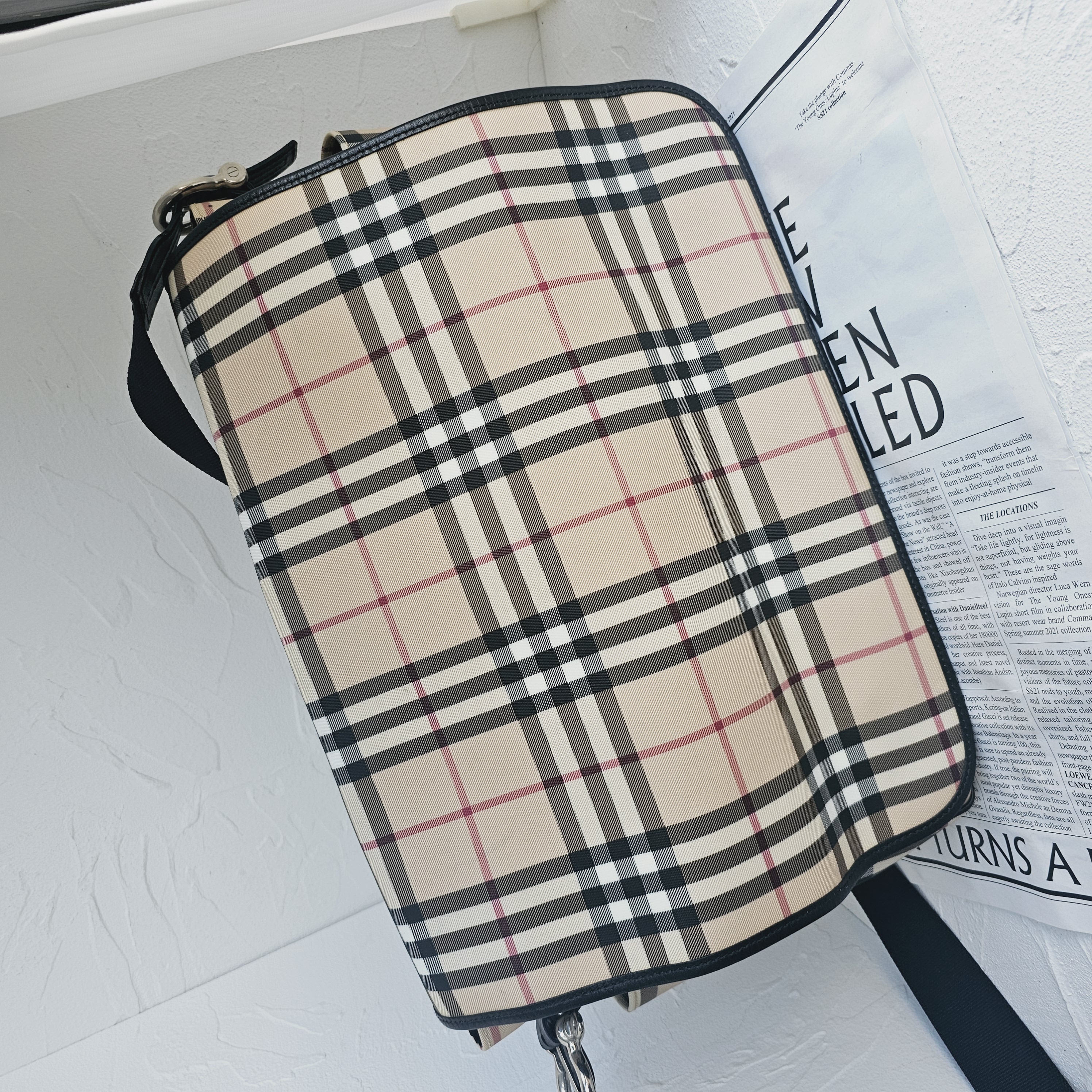 95新/Burberry格纹大号公文包斜挎包/GG/9766910