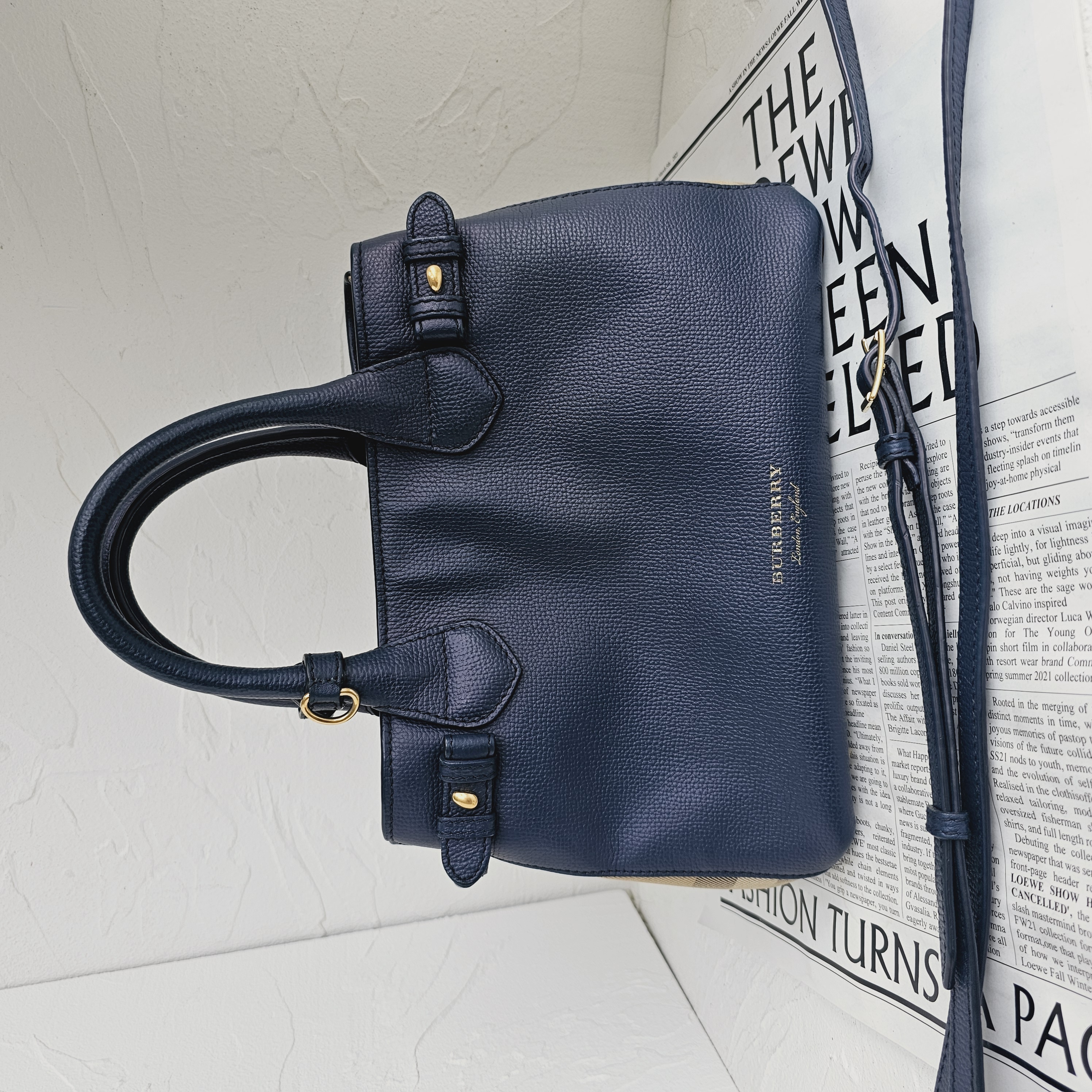 95新/Burberry蓝色牛皮班纳小号手提斜挎包/GG/ 9778046