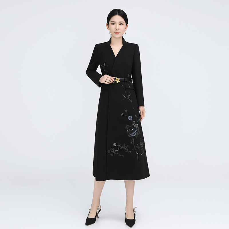 浒城古娘国风刺绣高定时装修身显瘦气质女连衣裙芙蓉战袍ACL11538