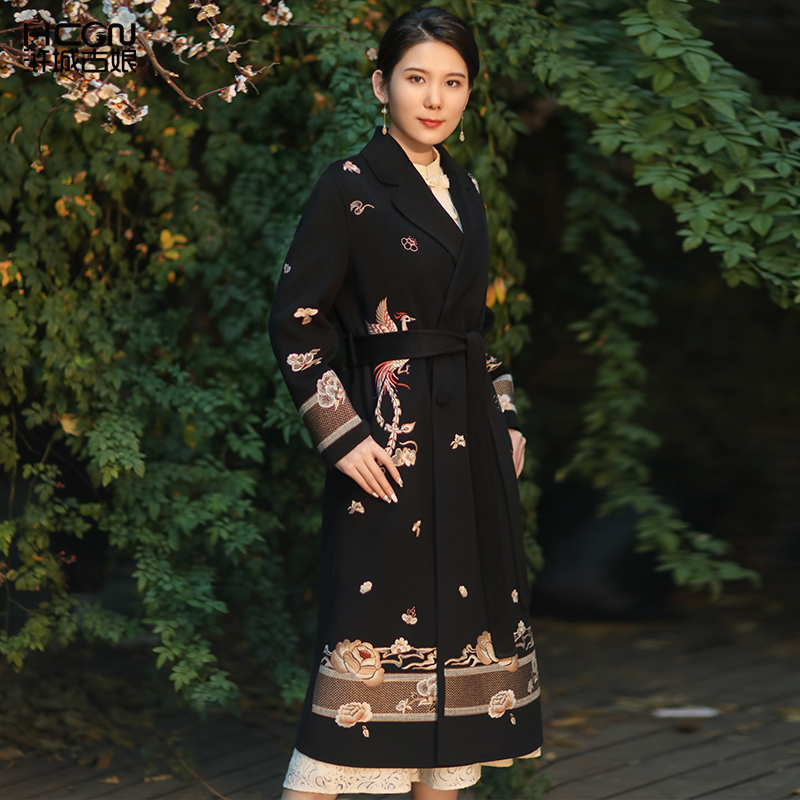 浒城古娘绵羊毛中式长袖V领气质女士花魁鸾凤双面呢大衣-DMT11313