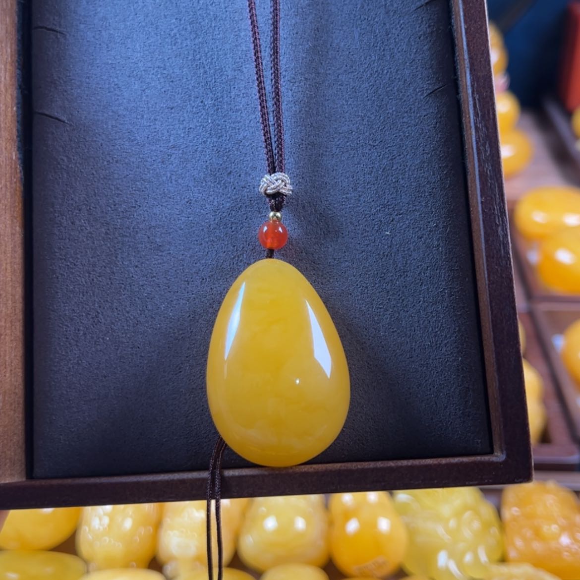 【闪购商品】蜜蜡毛衣链未镶嵌?**姐