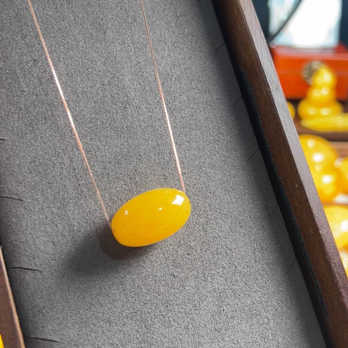 【闪购商品】蜜蜡毛衣链未镶嵌