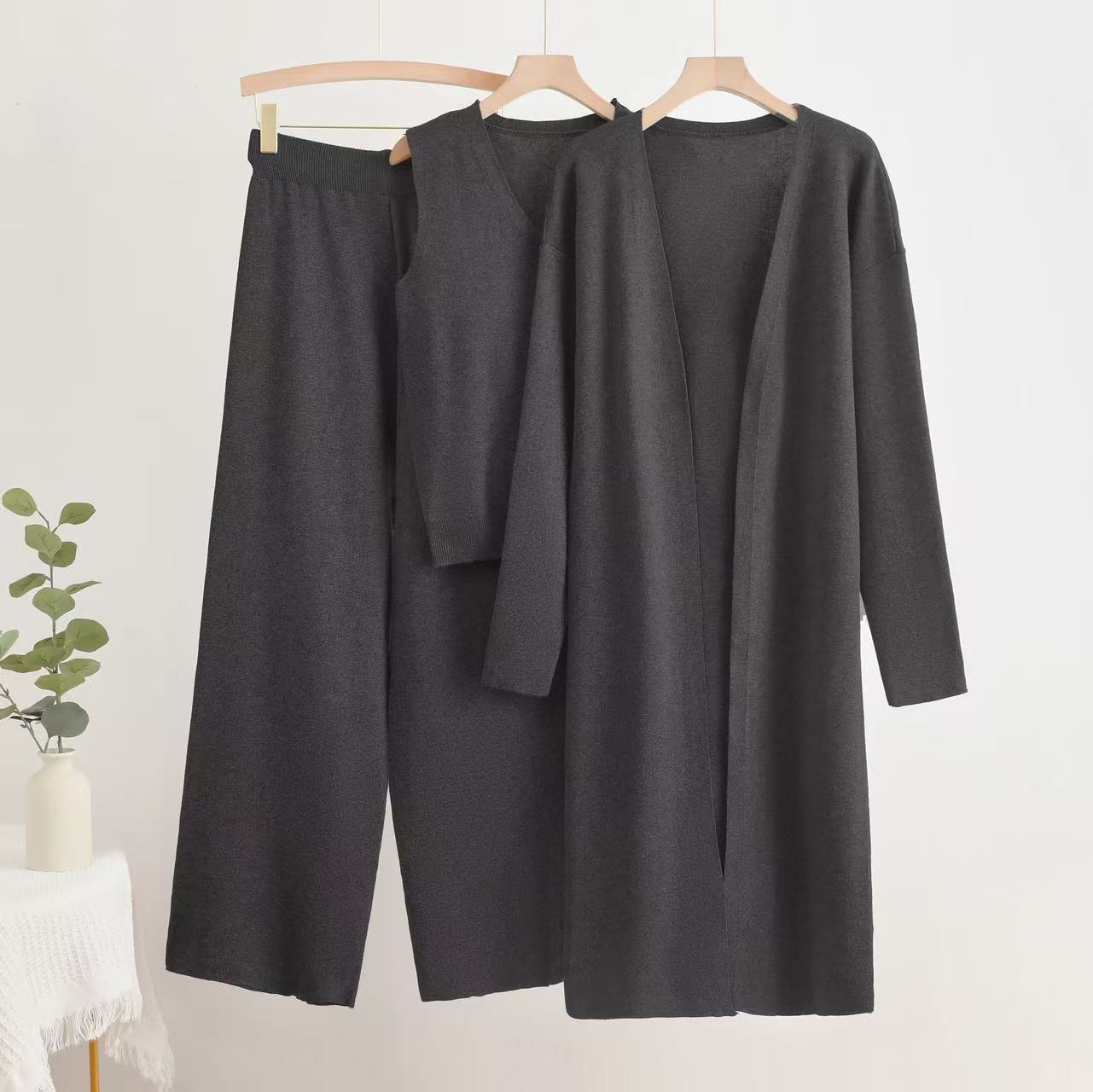 YUANSE/原色【时尚套装】高级慵懒风毛衣外套针织背心直筒长裤2417