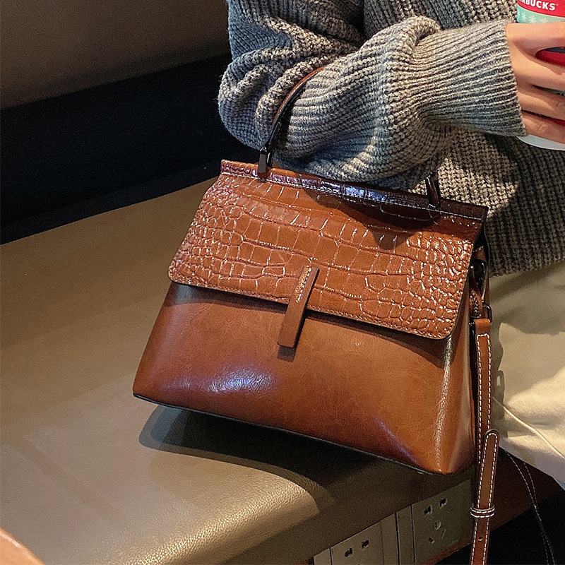 女士包包2023新款真皮女包鳄鱼纹斜跨单肩包时尚气质手提包贝壳包