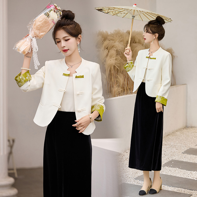 新中式国风套装裙女2025春秋新款高级感气质名媛小香风西装两件套
