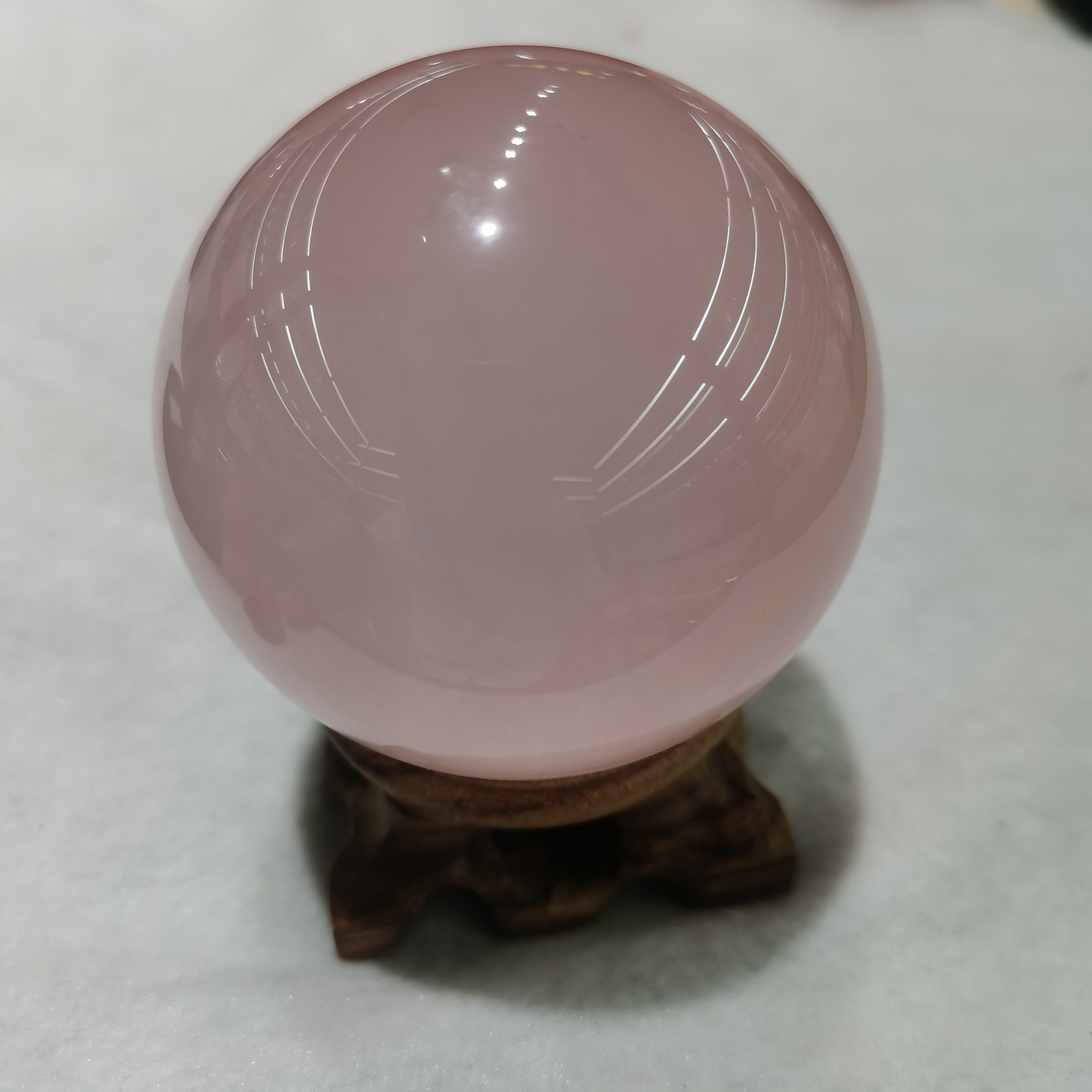 天然粉水晶球摆件
