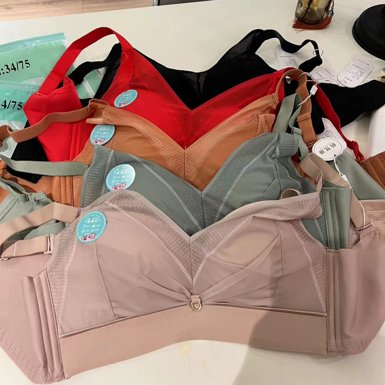 俏梵迪女士内衣文胸