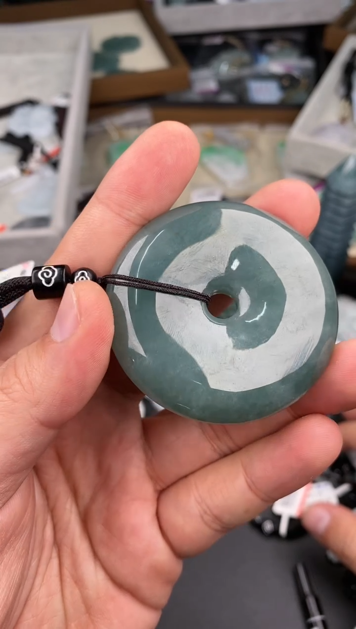 【闪购商品】翡翠颈饰未镶嵌  天然翡翠，一物一图