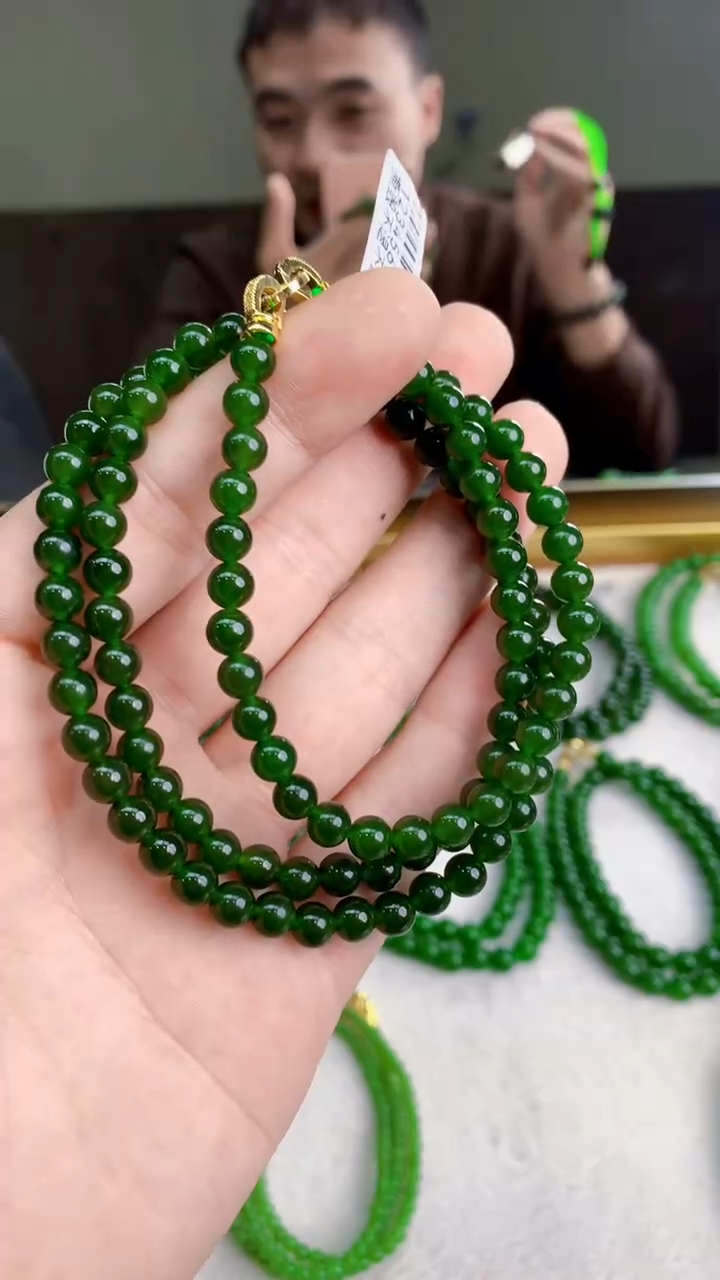 项链未镶嵌和田玉（碧玉）俄碧卡6无黑菠菜绿