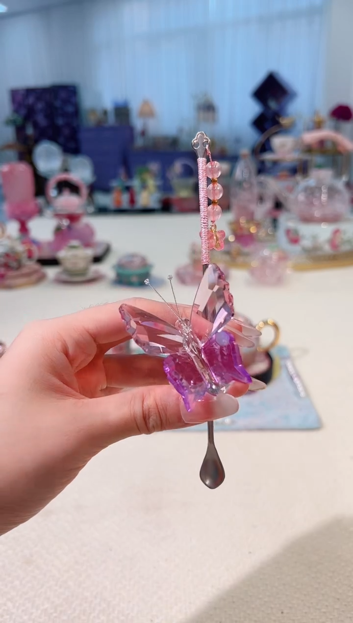 水晶蝴蝶勺托 =茶拨