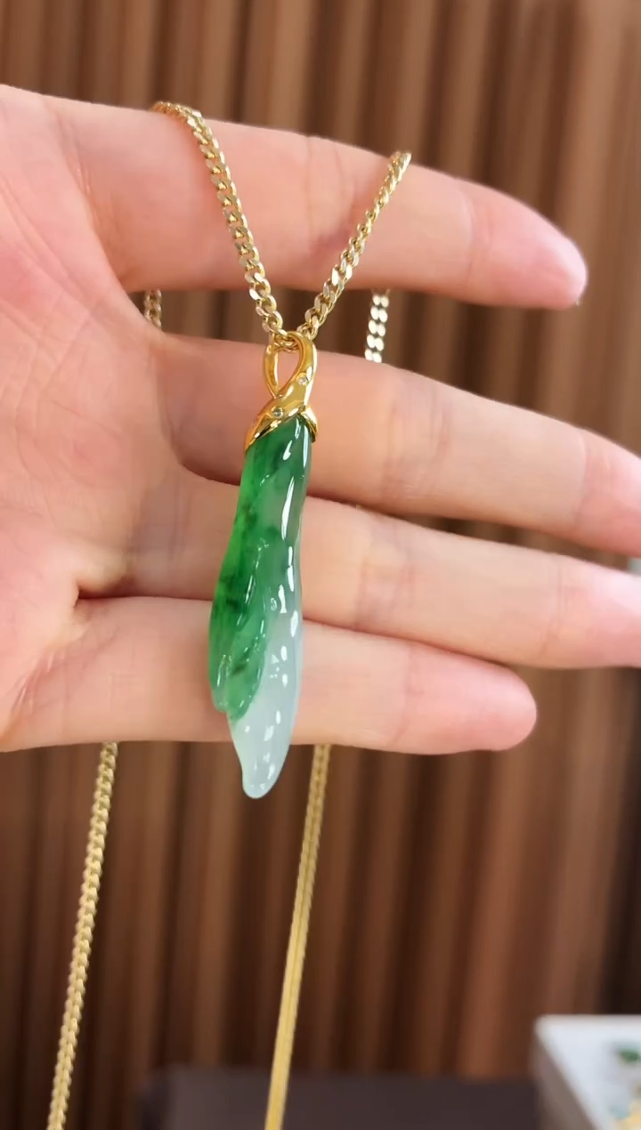 吊坠(不含链)18K金镶嵌翡翠吊坠