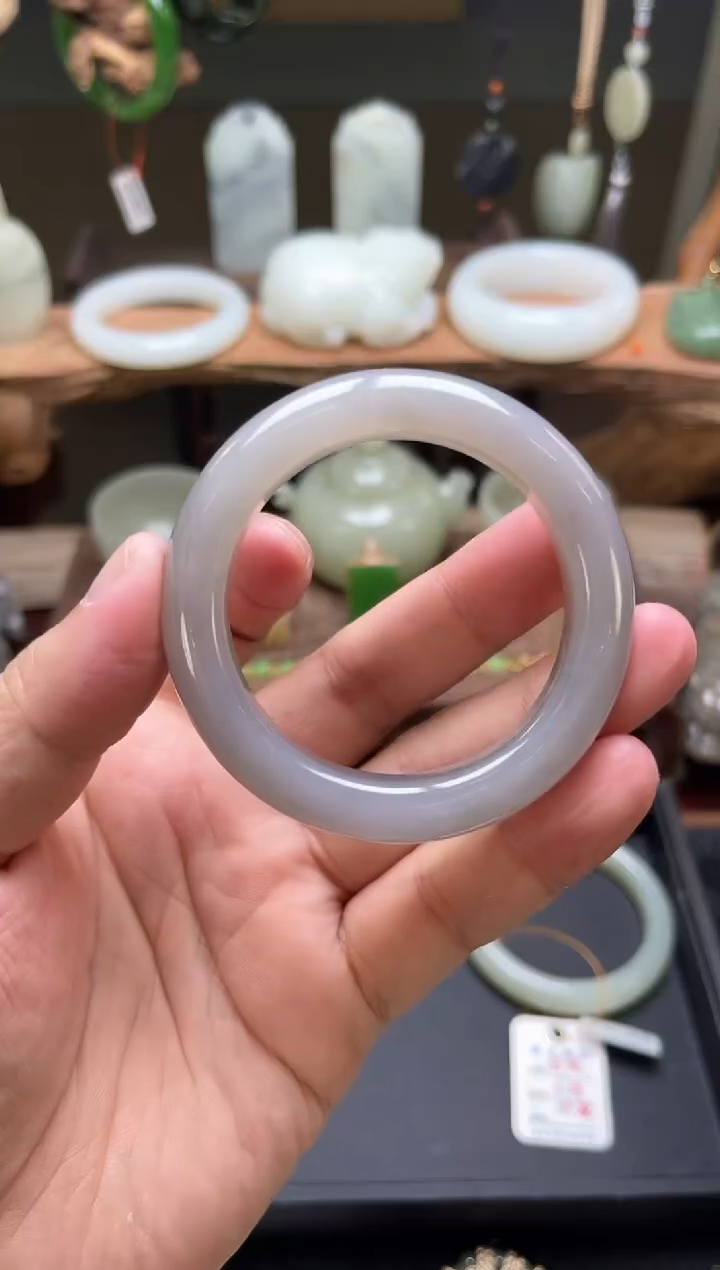 【闪购商品】和田玉手镯未镶嵌青海烟紫 50圈