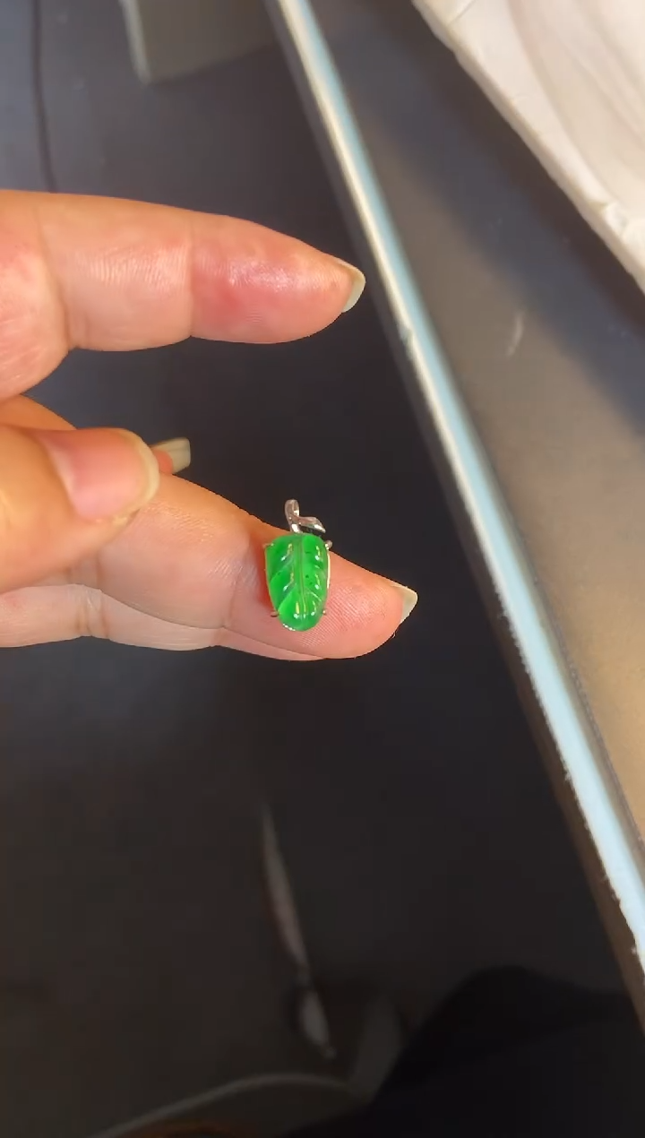 吊坠(不含链)银S925镶嵌翡翠1
