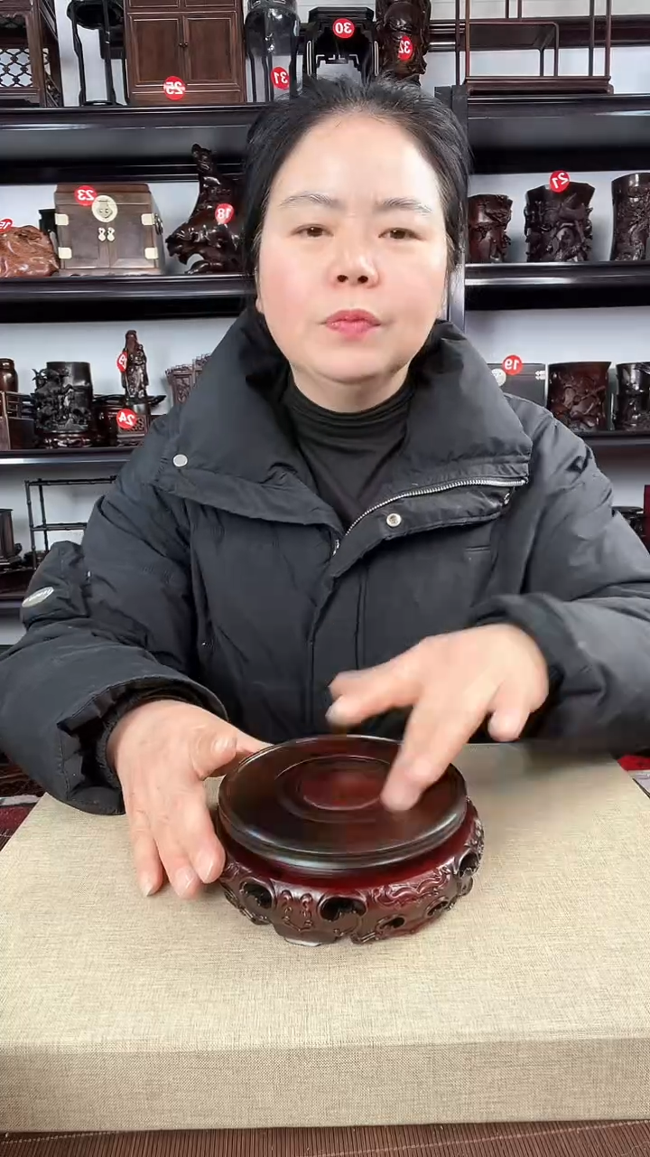 【闪购商品】木旋转12公分老李红木工艺品