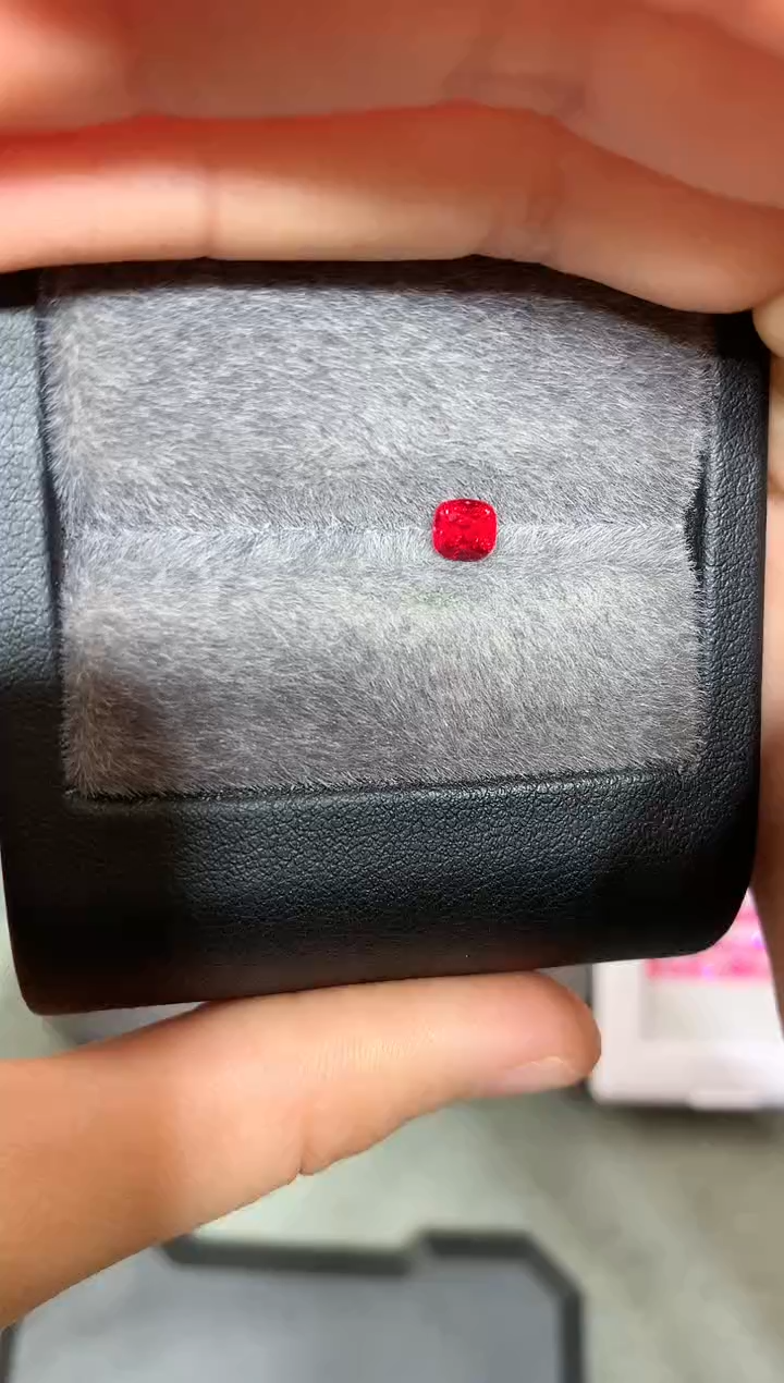 【闪购商品】定制尖晶石裸石未镶嵌枕型 绝地 0.50ct