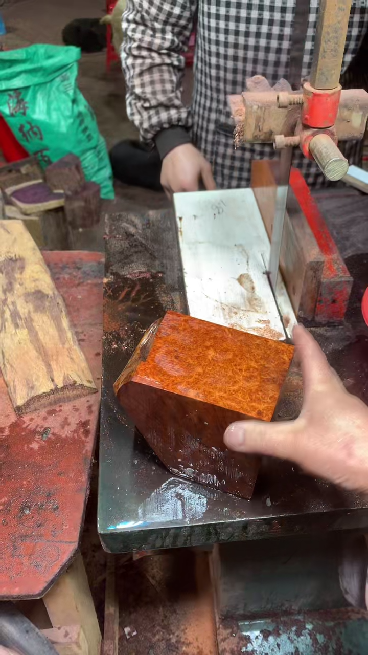 【闪购商品】花梨木类1.5规格海黄定制不退不换