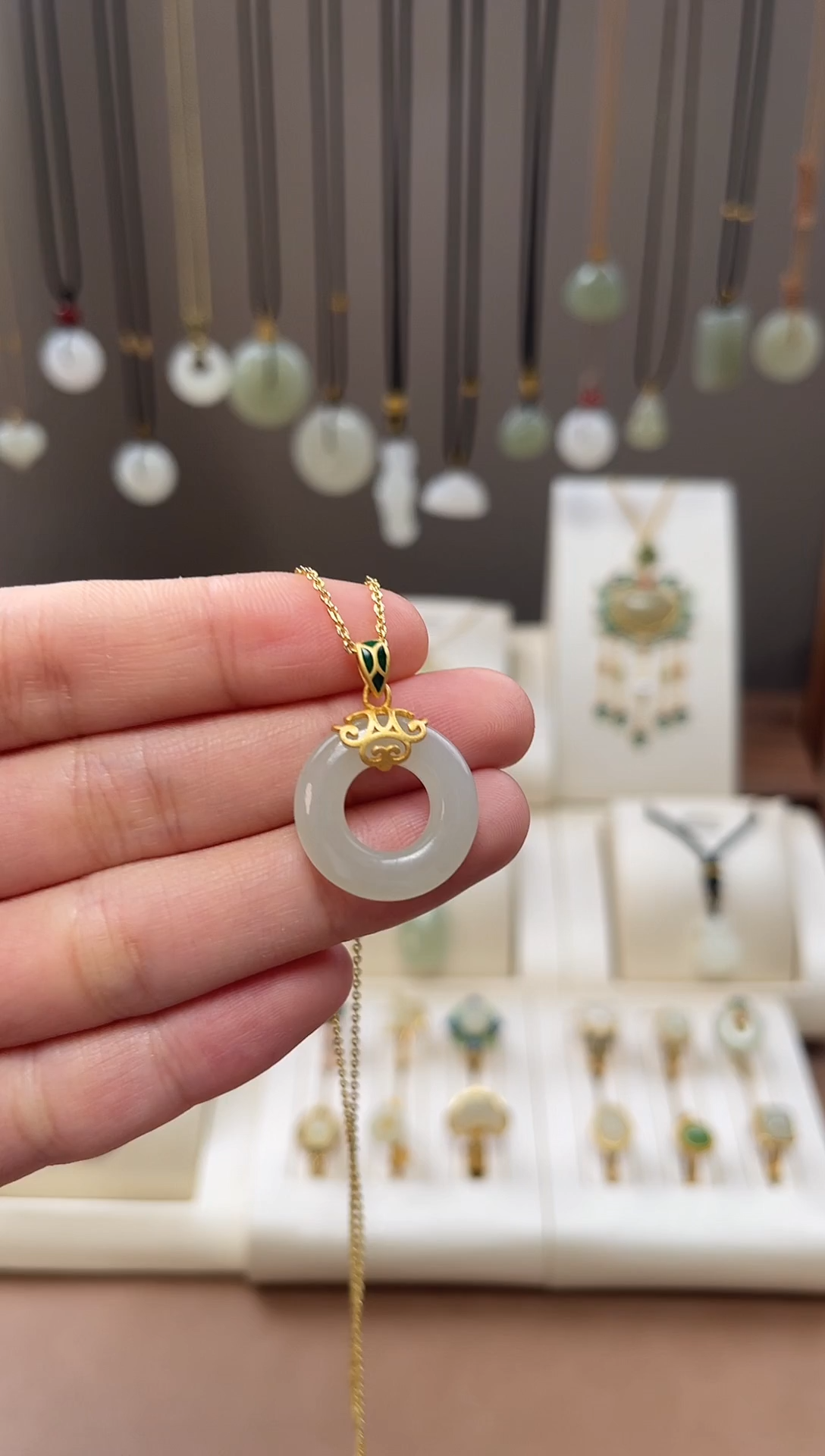 颈饰银S925镶嵌和田玉和田玉吊坠