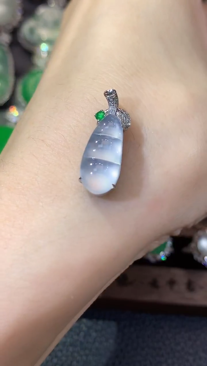 吊坠(不含链)18K金镶嵌翡翠C9