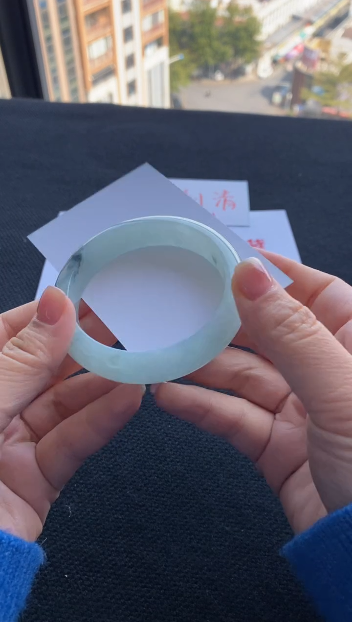 【闪购商品】翡翠手镯未镶嵌买断价XW23015345