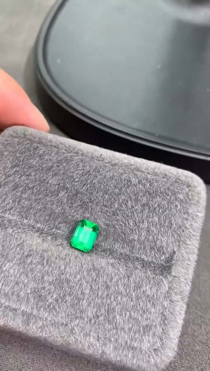 【闪购商品】祖母绿裸石未镶嵌a-15 1.45ct