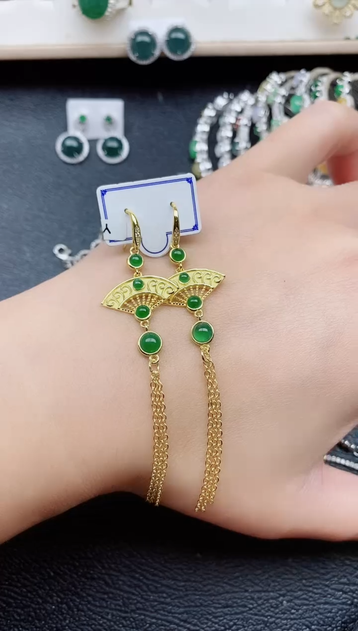 【闪购商品】翡翠戒指银S925镶嵌11111