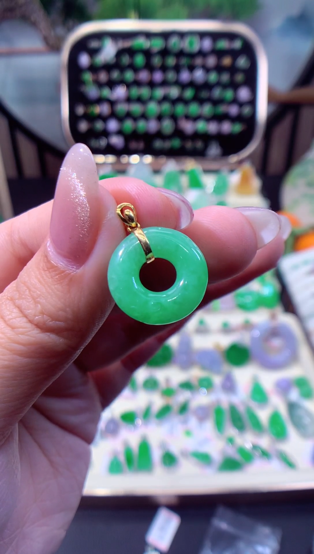 【闪购商品】翡翠颈饰18K金镶嵌缅甸天然A货翡翠