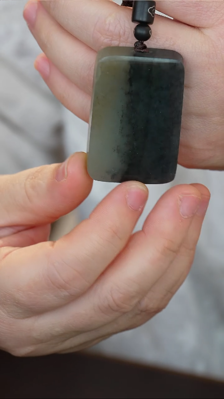 颈饰未镶嵌和田玉【21】