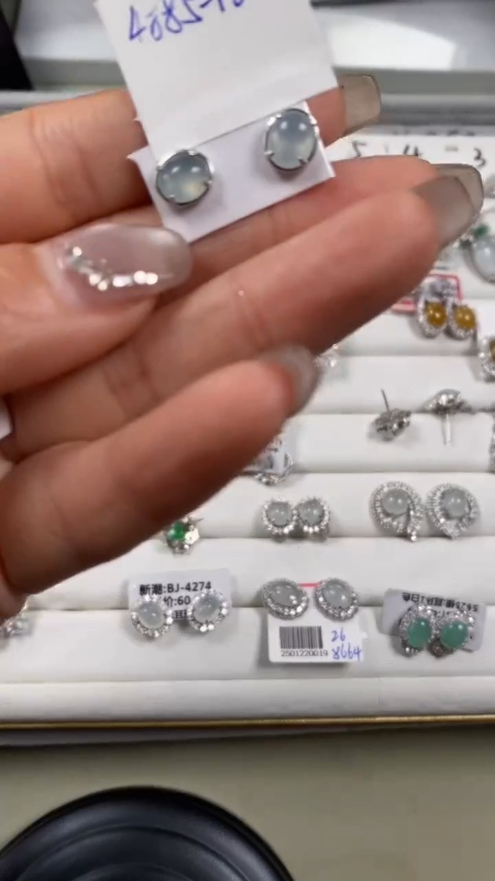 【闪购商品】翡翠戒指银S925镶嵌8189