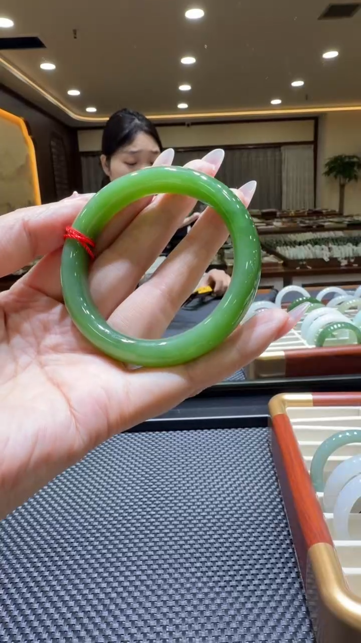 颈饰未镶嵌和田玉手镯53