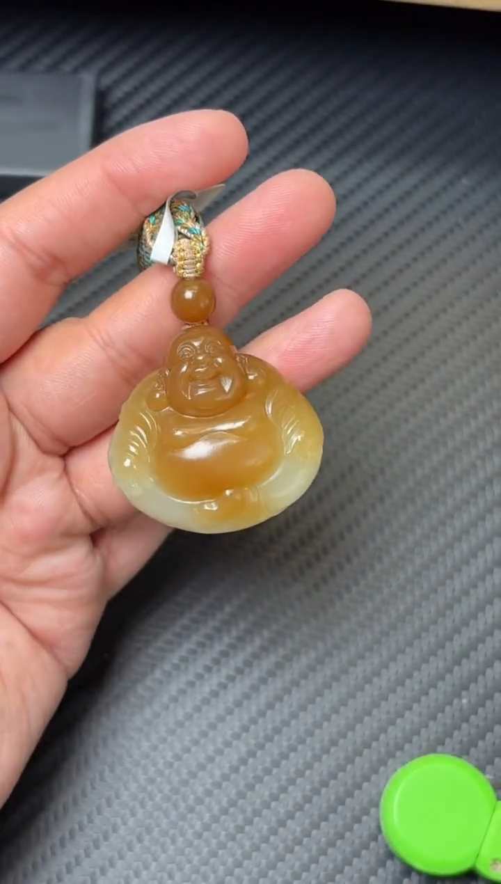 未镶嵌和田玉把件若羌微色差吊坠