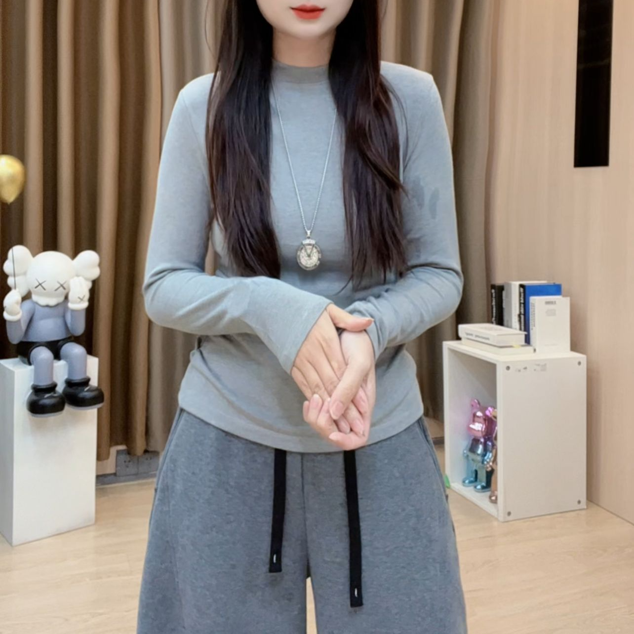 2025冬季新款韩版女装宽松简约保暖纯色套头长袖打底衫女B008