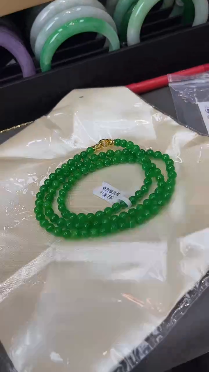 【闪购商品】砖雕闪19 蜡阳绿项链