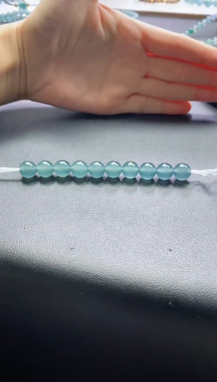 颈饰未镶嵌翡翠为***?0282569323